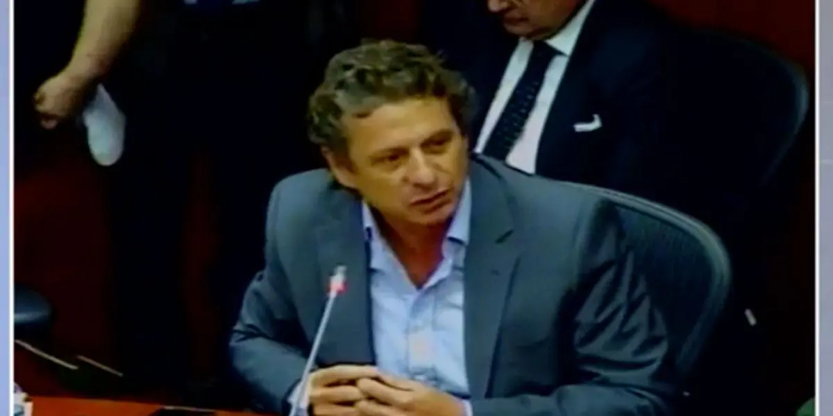 Presidente del Canal 1, Ramiro Avendaño, habla en la Comisión Sexta del Senado