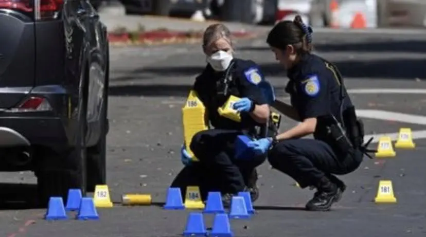 Varios heridos deja tiroteo en una escuela de California