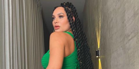 Andrea Valdiri hizo erótico baile en sillón del amor - Canal 1