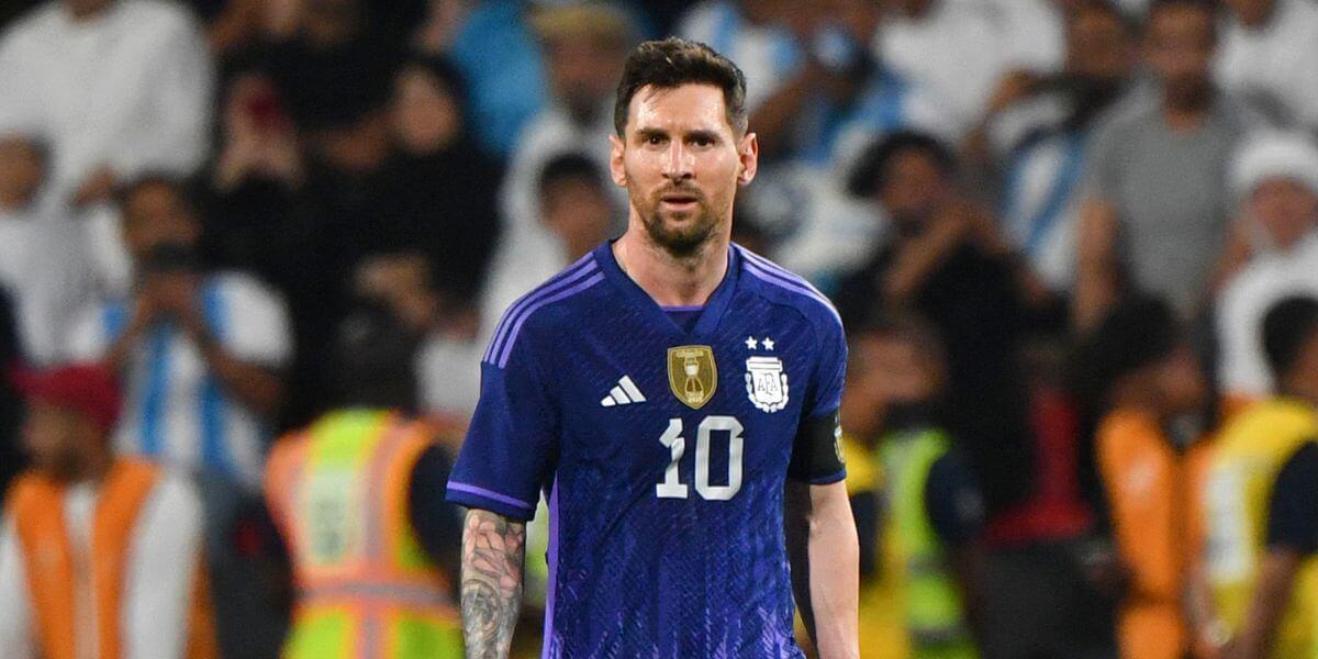 Periodista llora al entrevistar a Lionel Messi; era su gran sueño