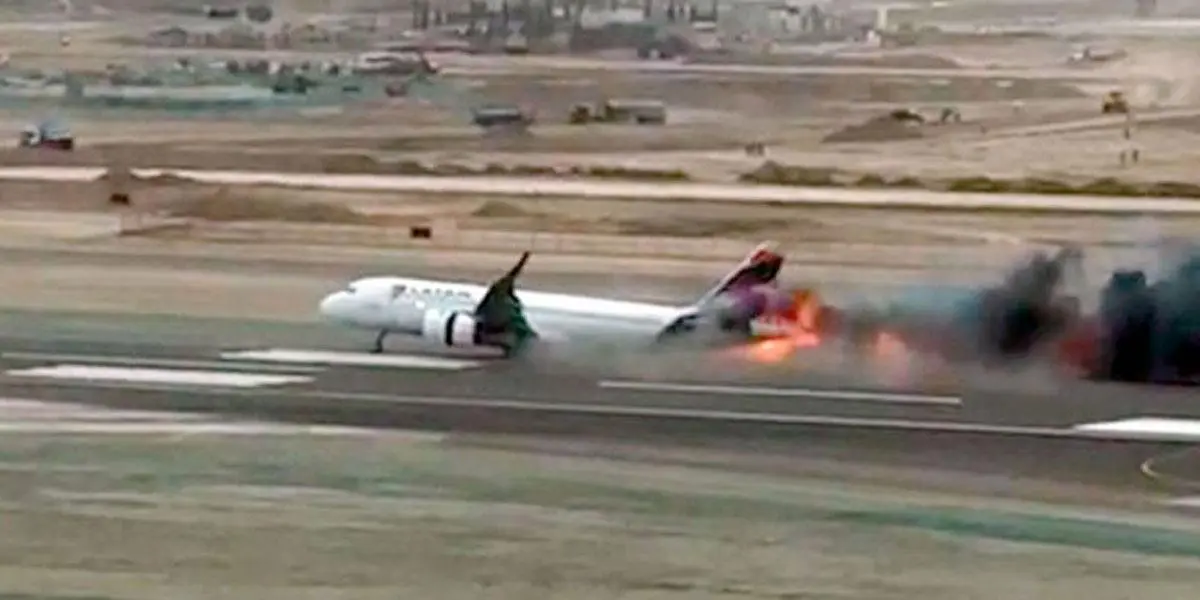 Video: Dos personas muertas tras choque de un avión con carro de bomberos en aeropuerto de Lima