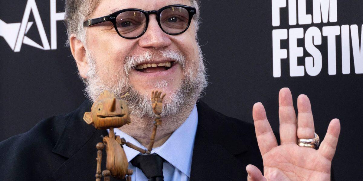 Guillermo Del Toro lucha por exhibir su film "Pinocho" en México