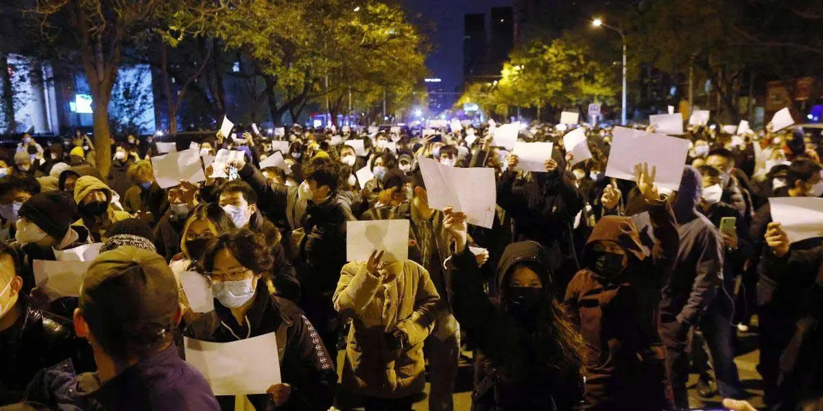 Oleada de protestas en China por política &#8220;cero covid&#8221;, Gobierno levantó algunas restricciones