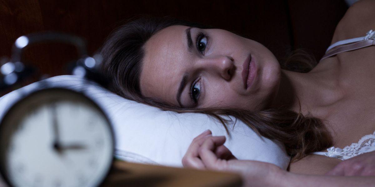 ¿Se te dificulta dormir? Conoce algunos trucos para vencer el insomnio