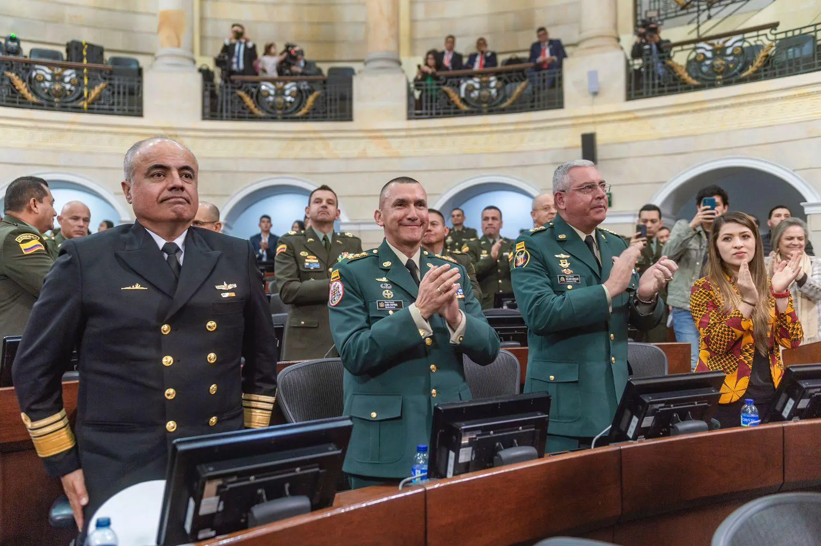 Senado aprobó ascensos de la Policía Nacional y Fuerzas Militares