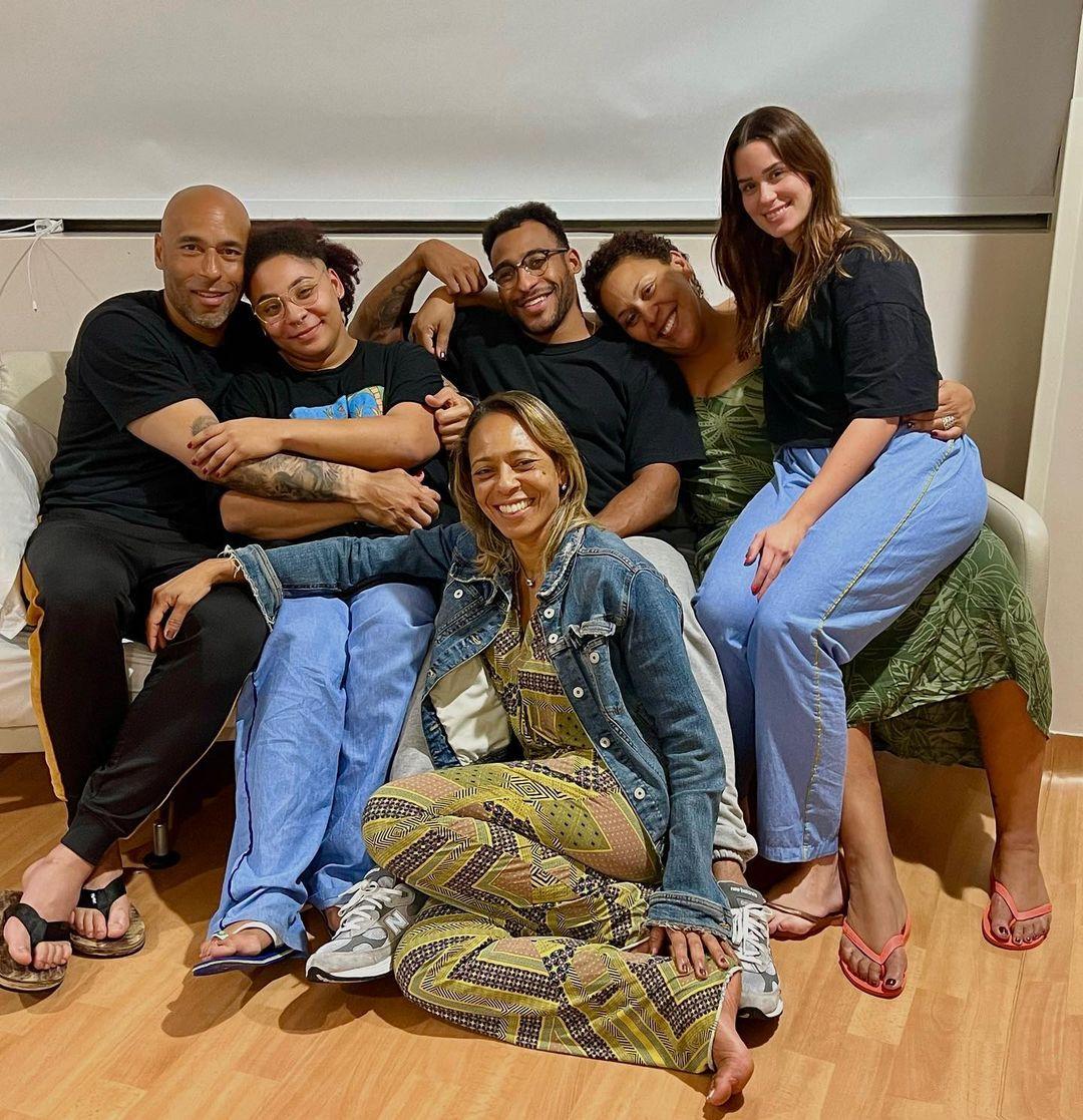 "Una noche más junto a él": familia revela foto de Pelé en el hospital