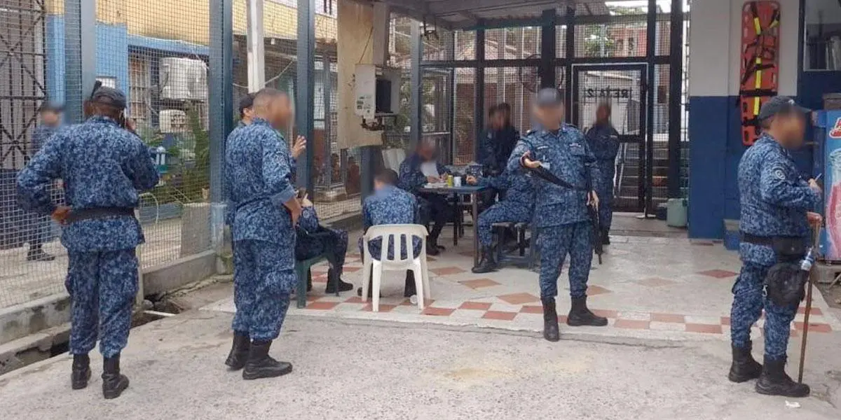 Asamblea permanente de los guardias del INPEC en Barranquilla: no reciben sindicados, ni abogados