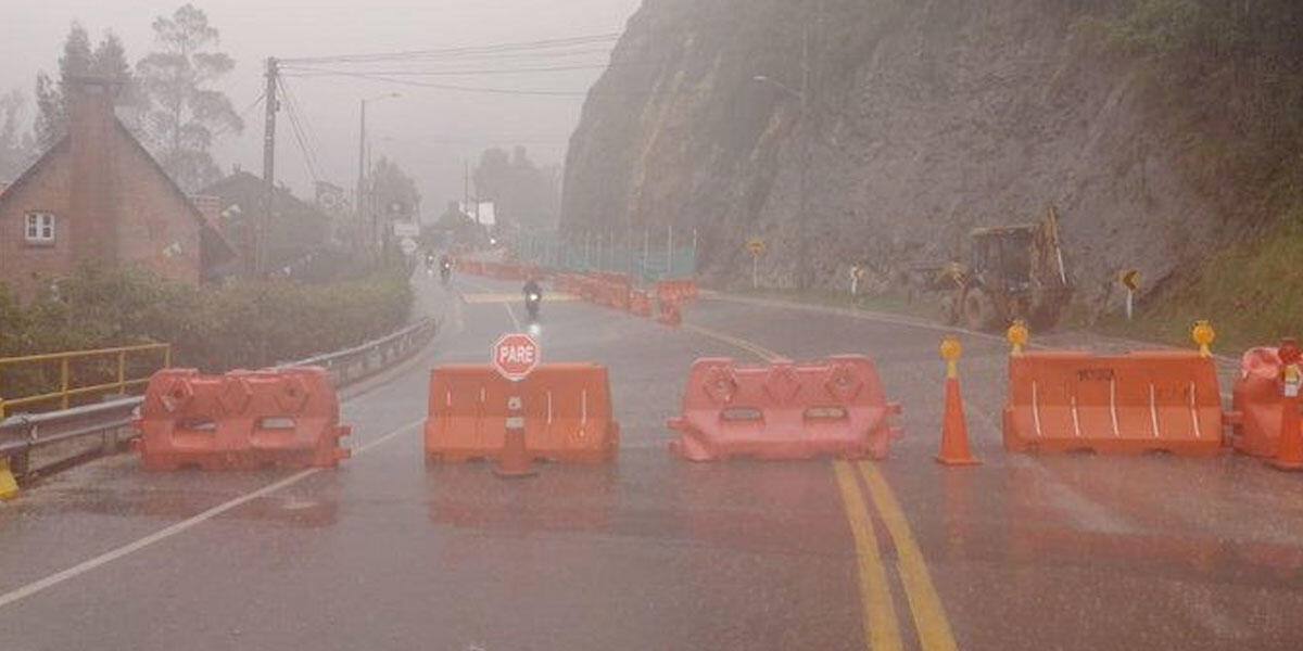 Cierre total en la vía La Calera por fuertes lluvias - Canal 1