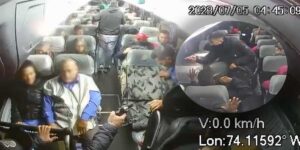 Video | Atraco masivo a un bus intermunicipal que cubre la ruta Portal 80- La Vega