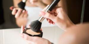 Las diferencias entre polvo compacto y polvo traslúcido