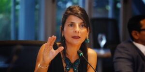 La controversia de Irene Vélez: Las EPS no curan, las EPS facturan