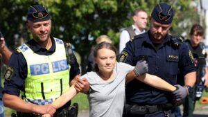 Greta Thunberg es condenada a multa por desobedecer a la Policía