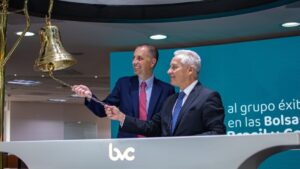 Grupo Éxito culmina su proceso de expansión internacional con el toque de campana en la Bolsa de Valores de Colombia