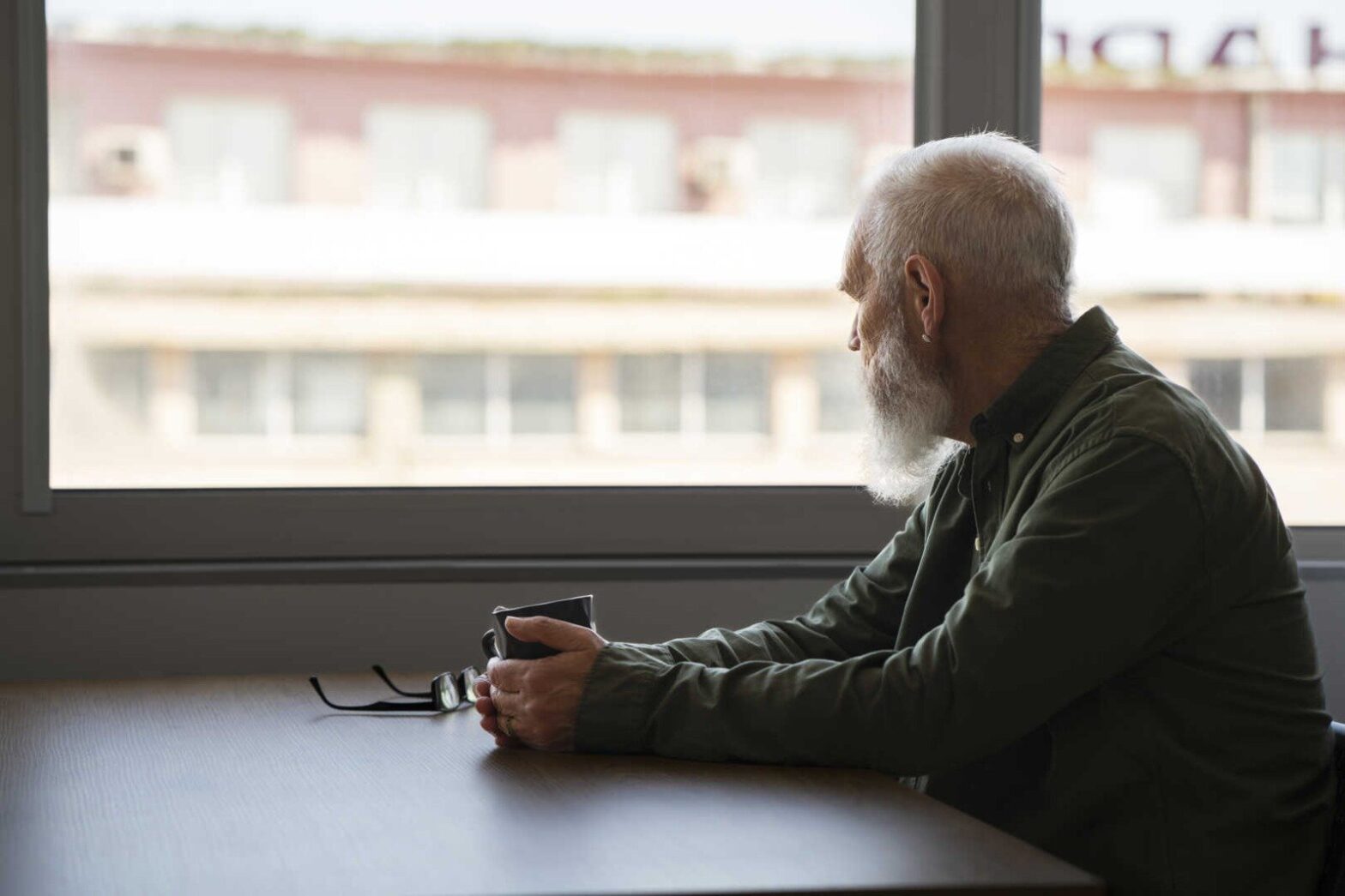 Soledad y salud mental en adultos mayores de Colombia: una realidad ...
