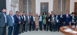 Petro se reunió con solo 14 de los 32 gobernadores electos: Me apoyaron en mi primera vuelta presidencial