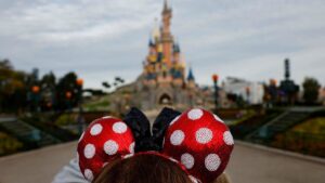 ¿Verdad o ficción? Supuesta desaparición de niña en parque de Disney enciende las redes