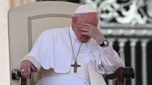 Papa Francisco se excusa por haber dicho que hay demasiada mariconería en los seminarios