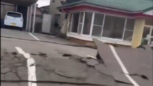 Atención: fuerte temblor de magnitud 7,6 sacude Japón; hay alerta de tsunami