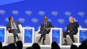 Gustavo Petro y Bill Gates se reunieron en Davos: ¿de qué temas hablaron?