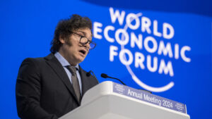 Javier Milei en Davos: Occidente está en peligro por el socialismo empobrecedor