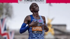 Trágica muerte de Kelvin Kiptum: ¿Quién era y cuál es su legado en el atletismo?
