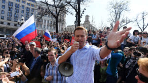 Alexéi Navalni, el tenaz opositor de Putin que murió entre rejas