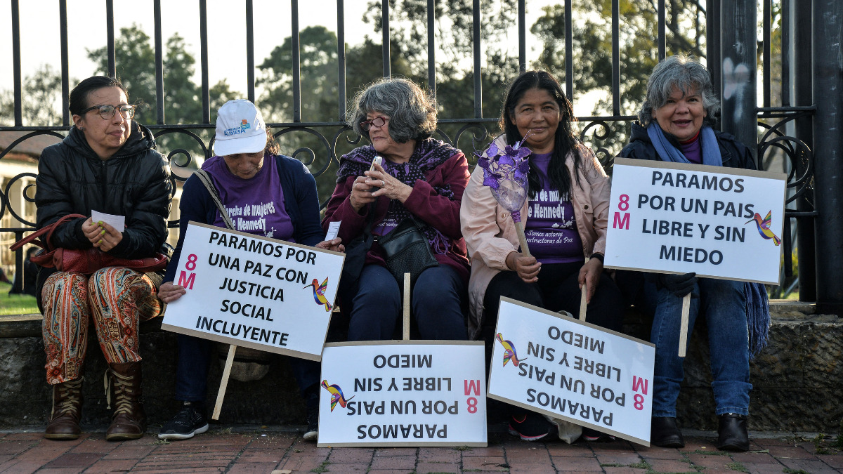 Mujeres en todo el mundo claman por la igualdad en el Día Internacional ...