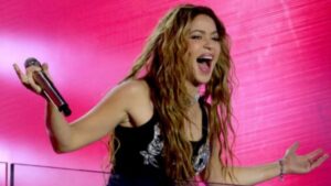 Shakira hace temblar Times Square con un concierto sorpresa que enciende Nueva York