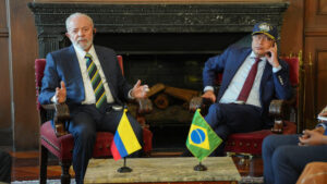 Plebiscito en Venezuela y una salida pacífica para Haití proponen Petro y Lula da Silva