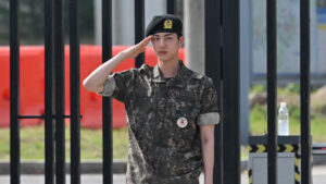 Jin de BTS completa el servicio militar: el primero del grupo de K-Pop en lograrlo