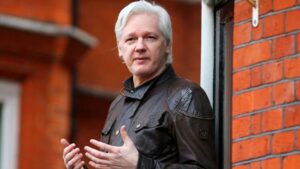 Julian Assange, fundador de Wikileaks, se declarará culpable, pero quedará en libertad