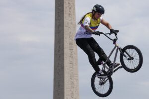 JJ.OO.: Saray Villegas obtiene en BMX Freestyle el primer diploma olímpico para Colombia