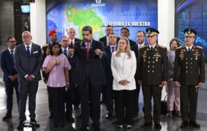 Maduro pide al Tribunal Supremo chavista un peritaje que certifique resultados electorales