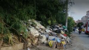 Toneladas de basura se acumulan en calles de Barranquilla, ¿qué dicen los responsables?