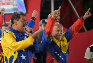 Para la Paz, paz, paz: Maduro nombra a Diosdado Cabello ministro del Interior y Justicia