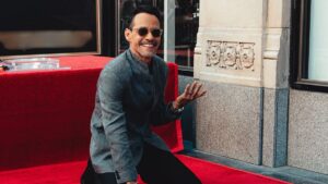 ¡De marinerito! así dejó ver Marc Anthony a su pequeño hijo