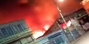 Video | Incendio de gran magnitud consumió una bodega en Usme: hubo cierres viales