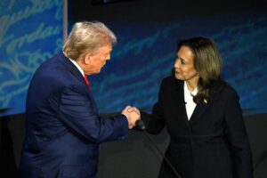 Trump dice que recibió una llamada muy amable de Harris tras el intento de asesinato