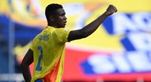 La grave lesión que sufrió el central Yerson Mosquera: alarma en la Selección Colombia