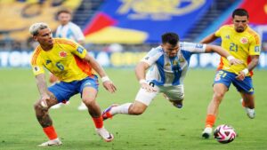 FIFA sanciona a Colombia por actos durante el partido frente a Argentina ¿De qué se trata?