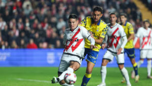 James jugó 18 minutos en la derrota del Rayo ante Las Palmas, antes de ir con la Selección