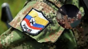 Video | Disidentes de las Farc repartieron regalos a niños tras asesinar a un adolescente