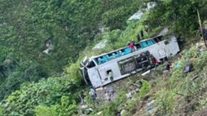 Video | Tragedia en Nariño: 13 personas muertas y 28 heridas tras accidente de un bus