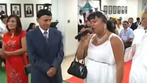 Video | Así terminó la novia que no acectó el día de su boda