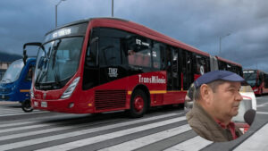 Video | Escalofriante agresión a adulto mayor en TransMilenio: esto se sabe