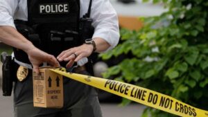 Capturan a adolescente de 16 años tras grave tiroteo: tres jóvenes murieron