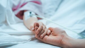 Esto se sabe sobre el fallecimiento de actriz de 11 años: sufrió 13 paros cardiacos