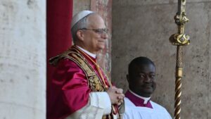 Video | Las primeras palabras del papa León XIV: así fue su bendición