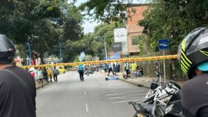 Motociclista pierde la vida en trágico accidente con un cable en Bucaramanga