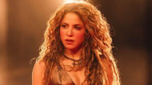 Video | Así fue la caída de Shakira durante su concierto en Canadá: esta fue su reacción